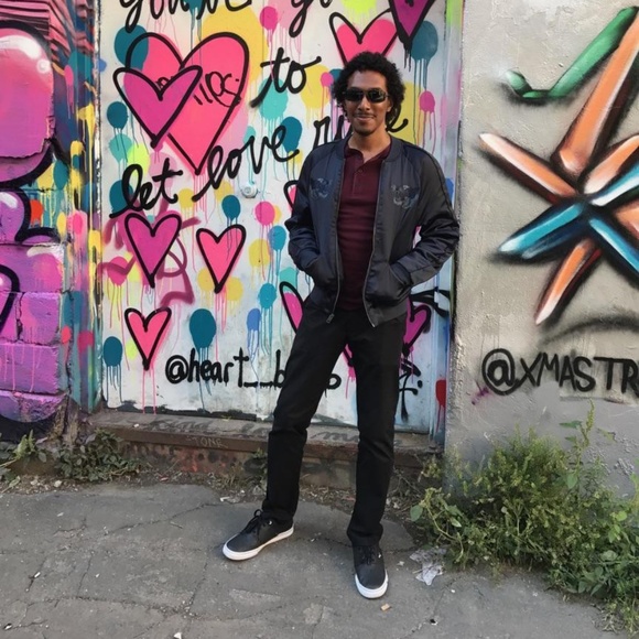 Meet your Posher, Paul - Picture 1 of 1